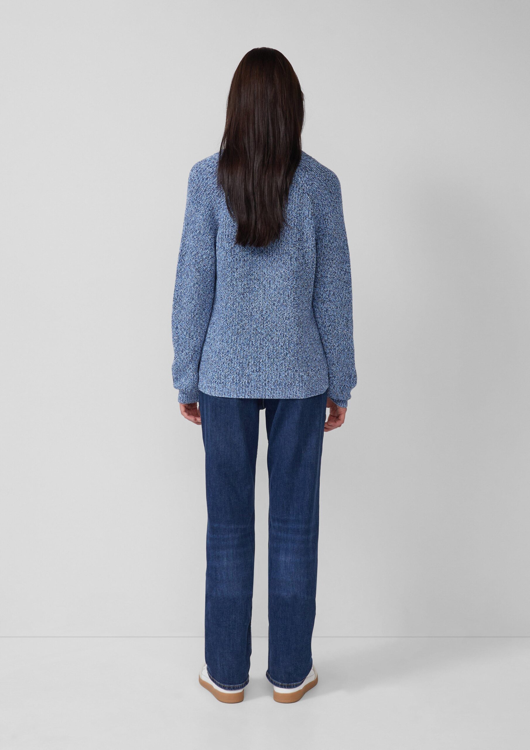 Strickpullover mit V-Ausschnitt und Raglanärmeln