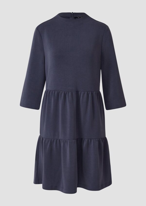 Kurzes Stufen-Kleid aus Scuba