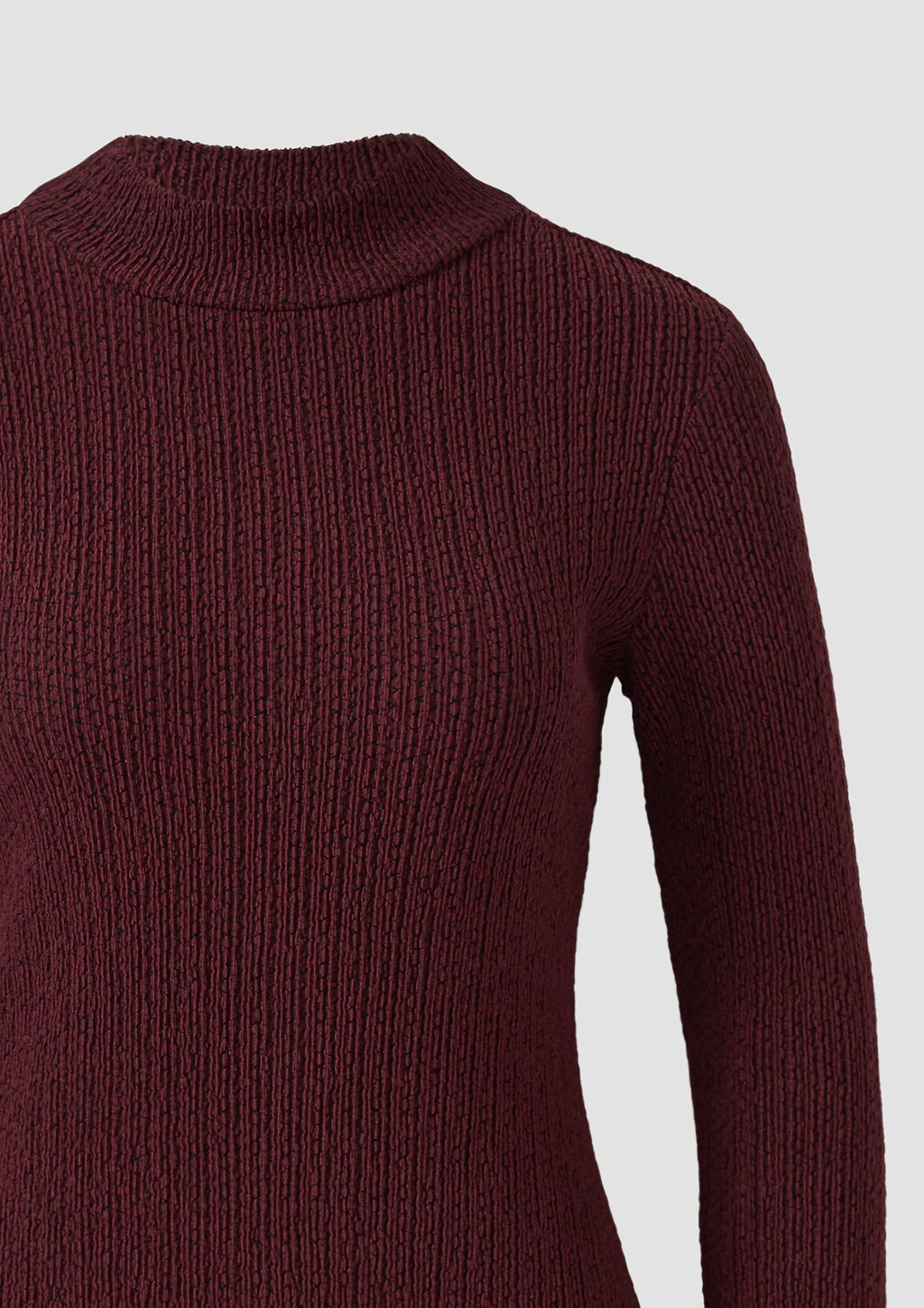 Strukturiertes Jerseykleid mit ausgestelltem Saum