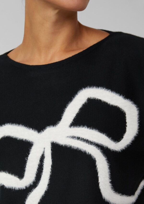 Feinstrickpullover aus Viskosemix mit Schleifen-Intarsie