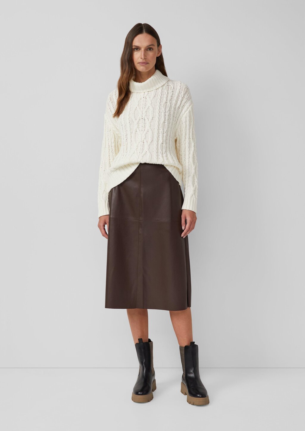 Midi-Rock aus Kunstleder in A-Linie