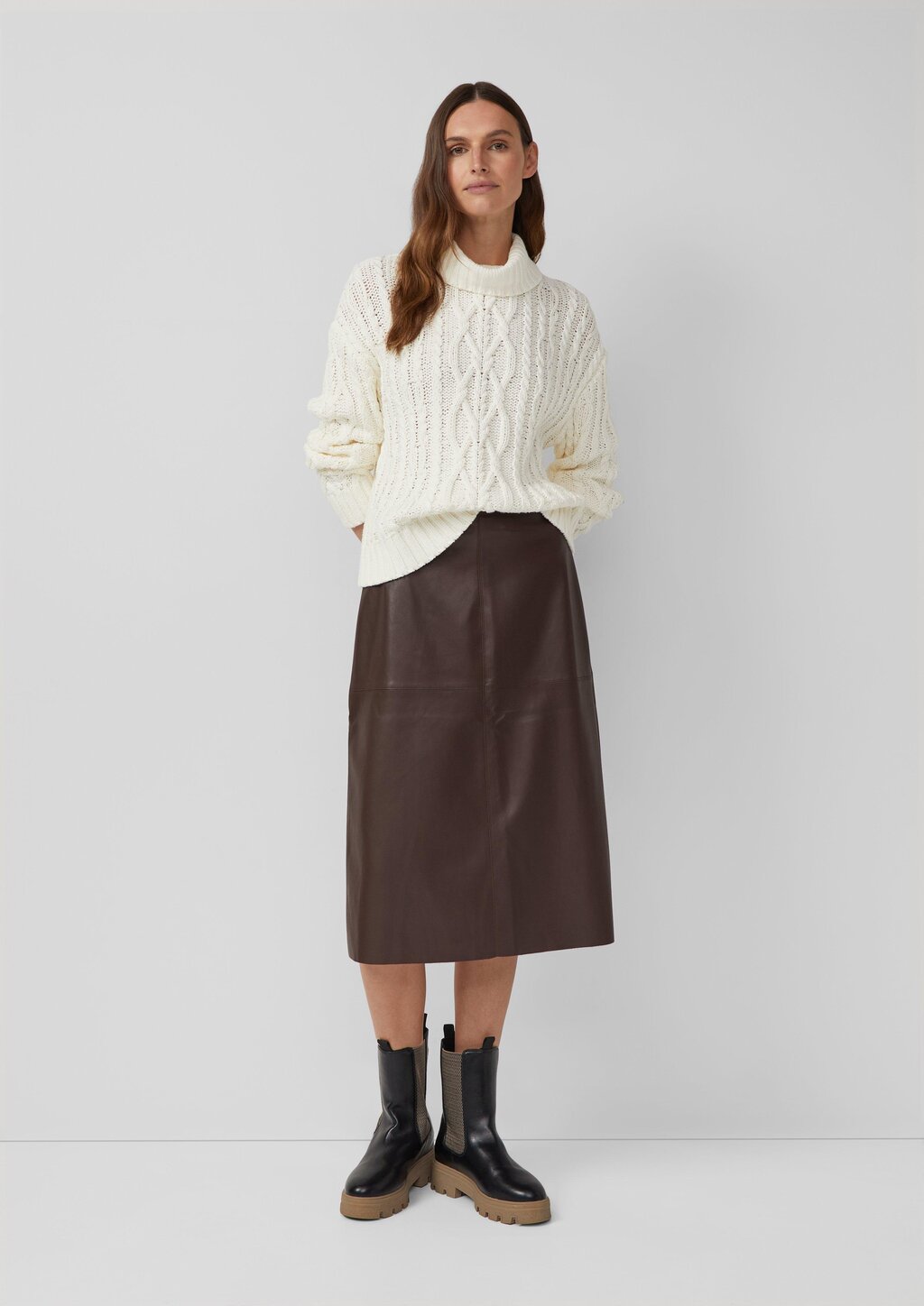 Midi-Rock aus Kunstleder in A-Linie