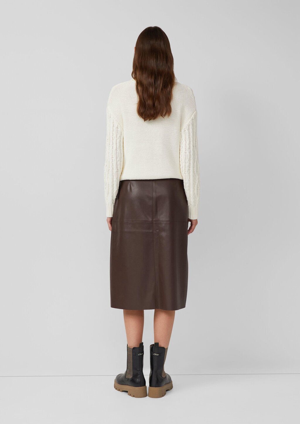 Midi-Rock aus Kunstleder in A-Linie