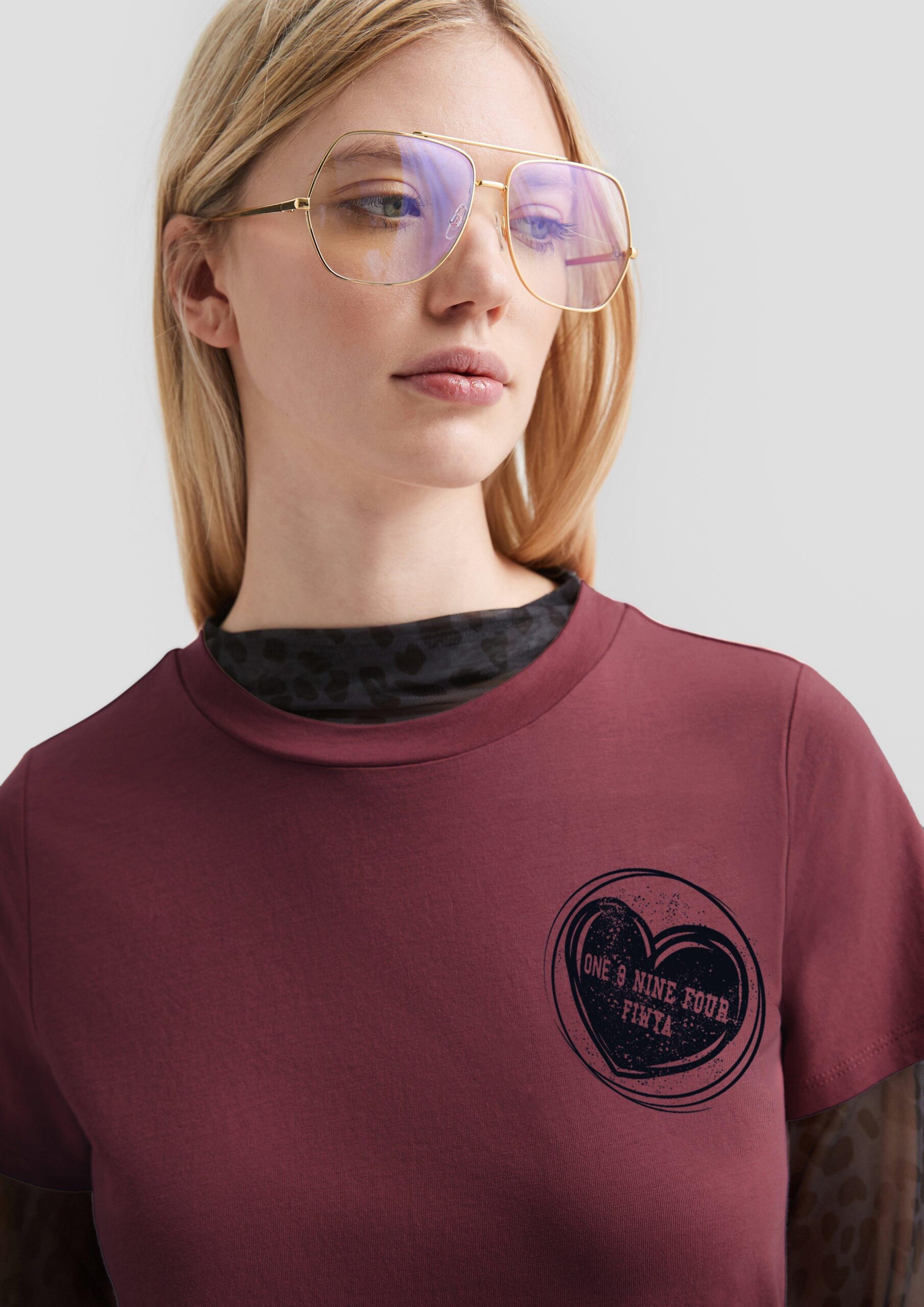 Baumwollshirt mit kleinem Frontprint