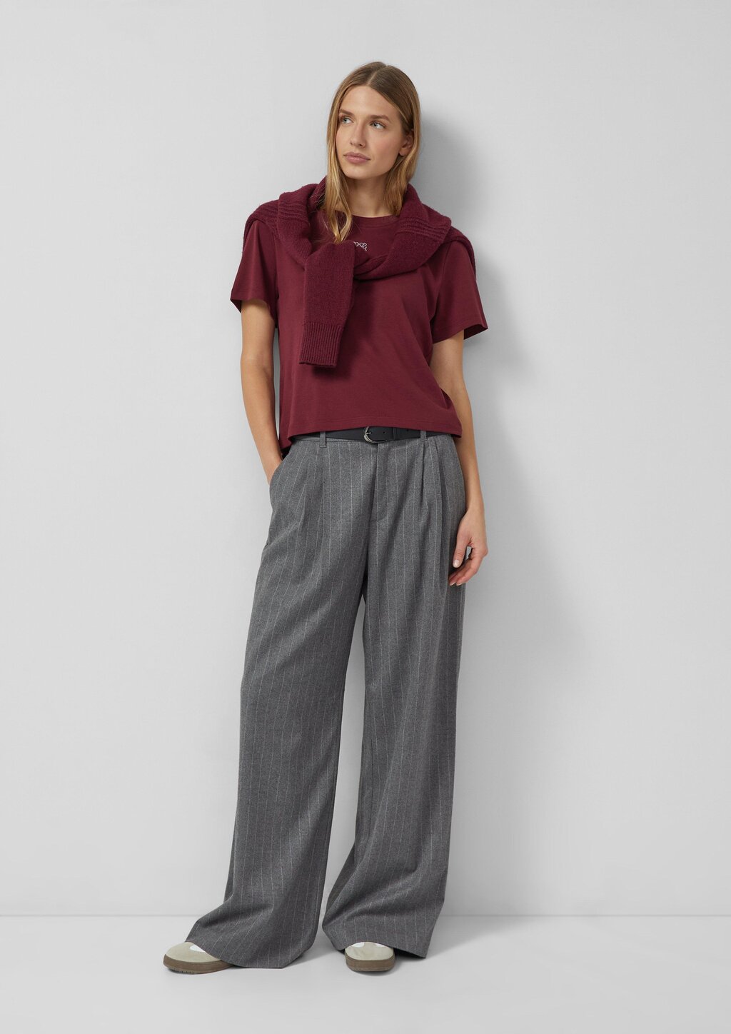 Verkürztes T-Shirt mit Glitzerstein-Details