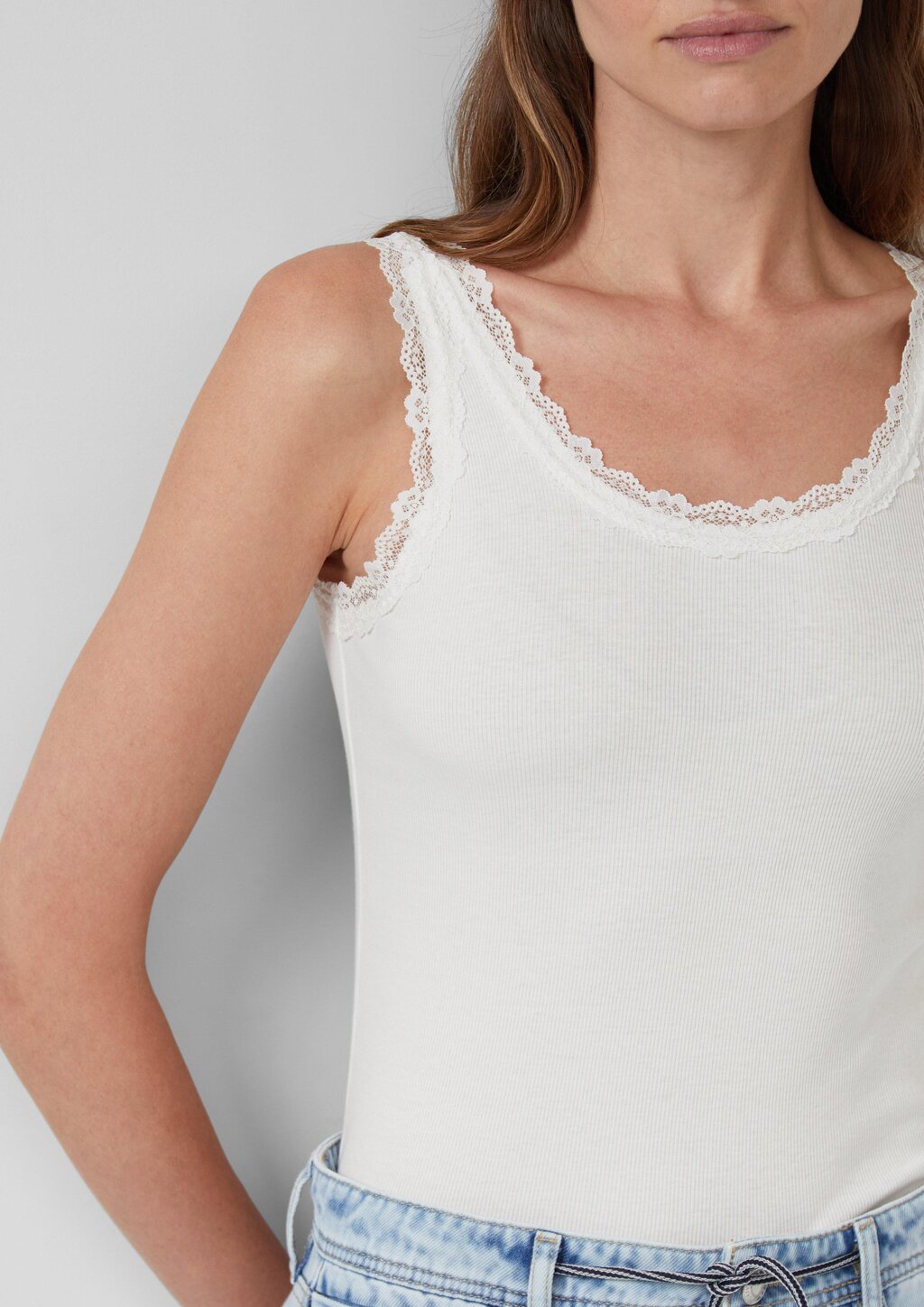 Tanktop mit Spitzenbesatz