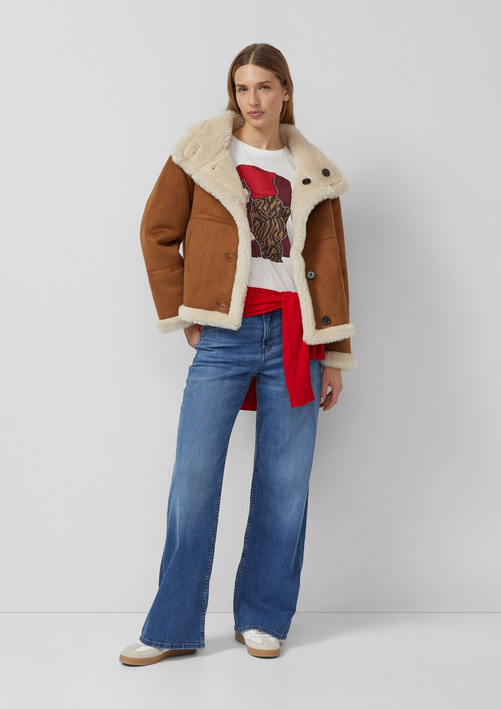 Weiches Langarmshirt mit Schmucksteinen