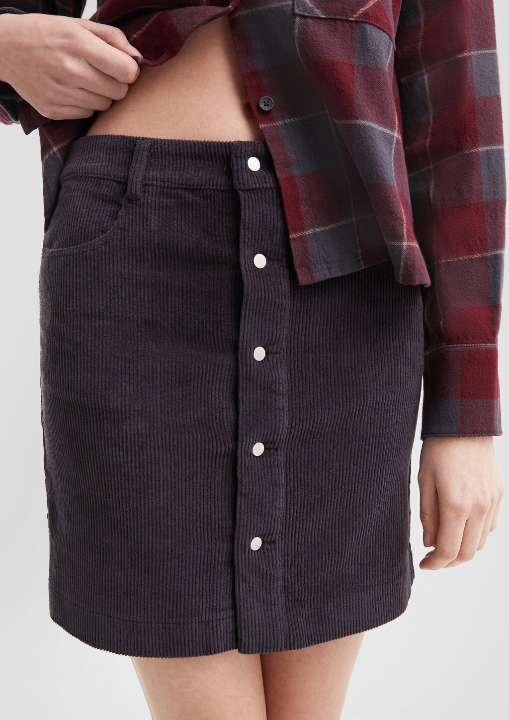 Cord-Minirock mit Knopfleiste