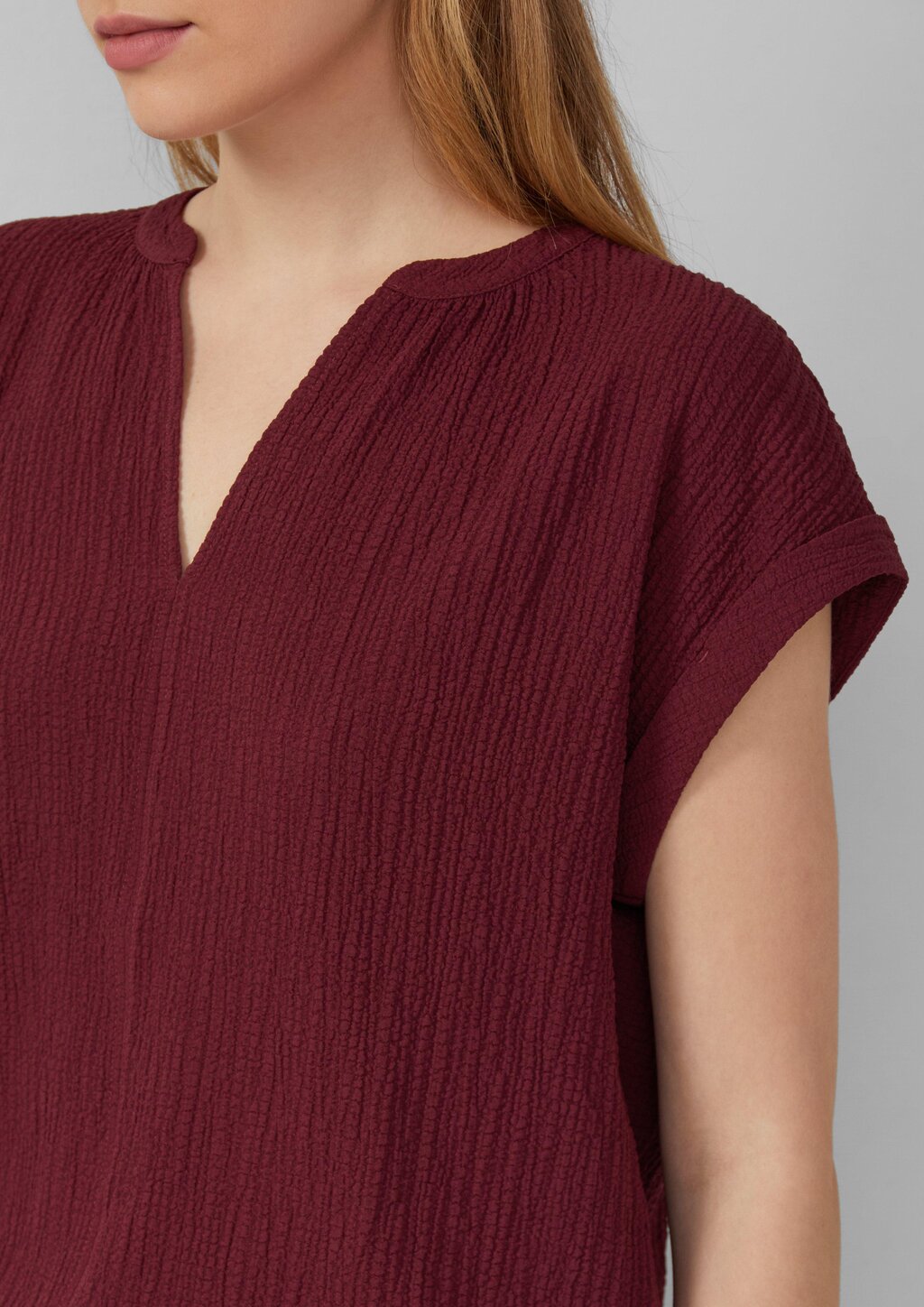 Strukturierte Bluse aus Viskosemix