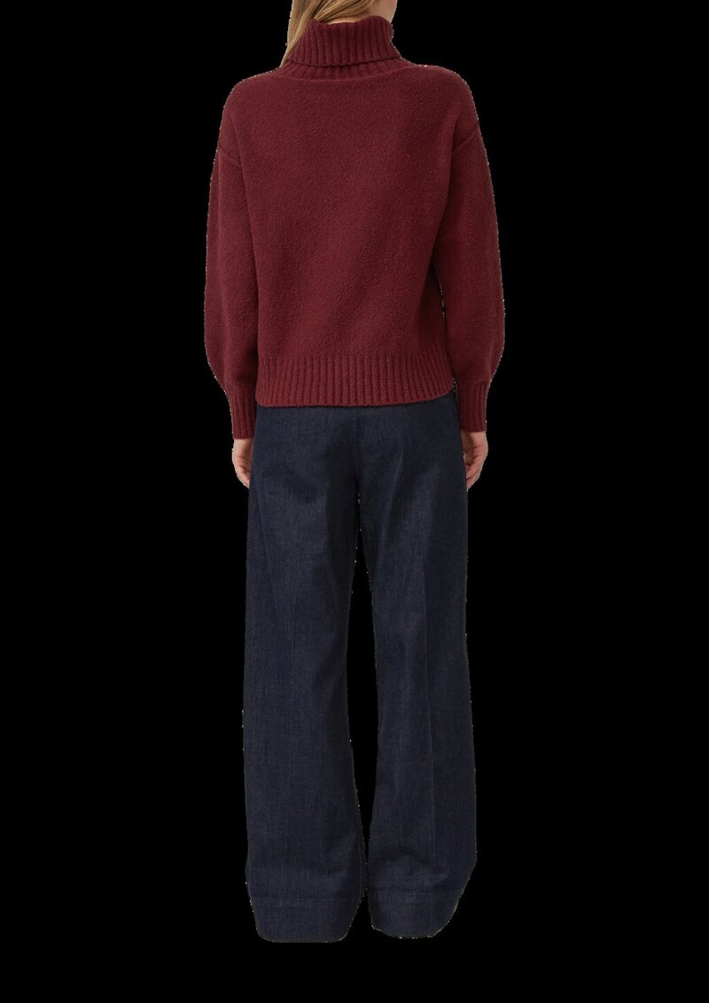 Kuscheliger Strickpullover mit breitem Rollkragen