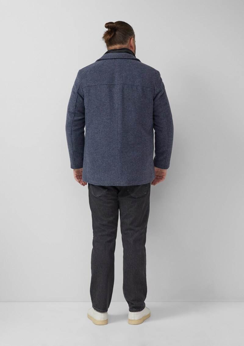 Strukturierter Mantel mit Wolle und fixiertem Insert