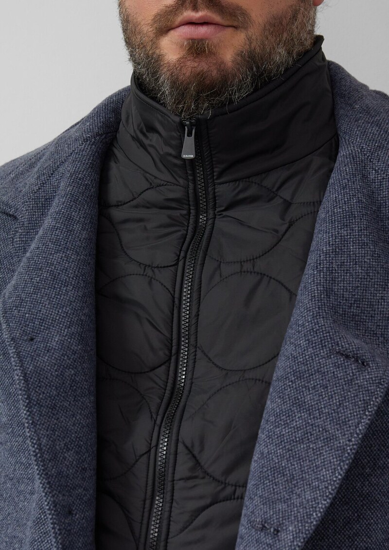 Strukturierter Mantel mit Wolle und fixiertem Insert