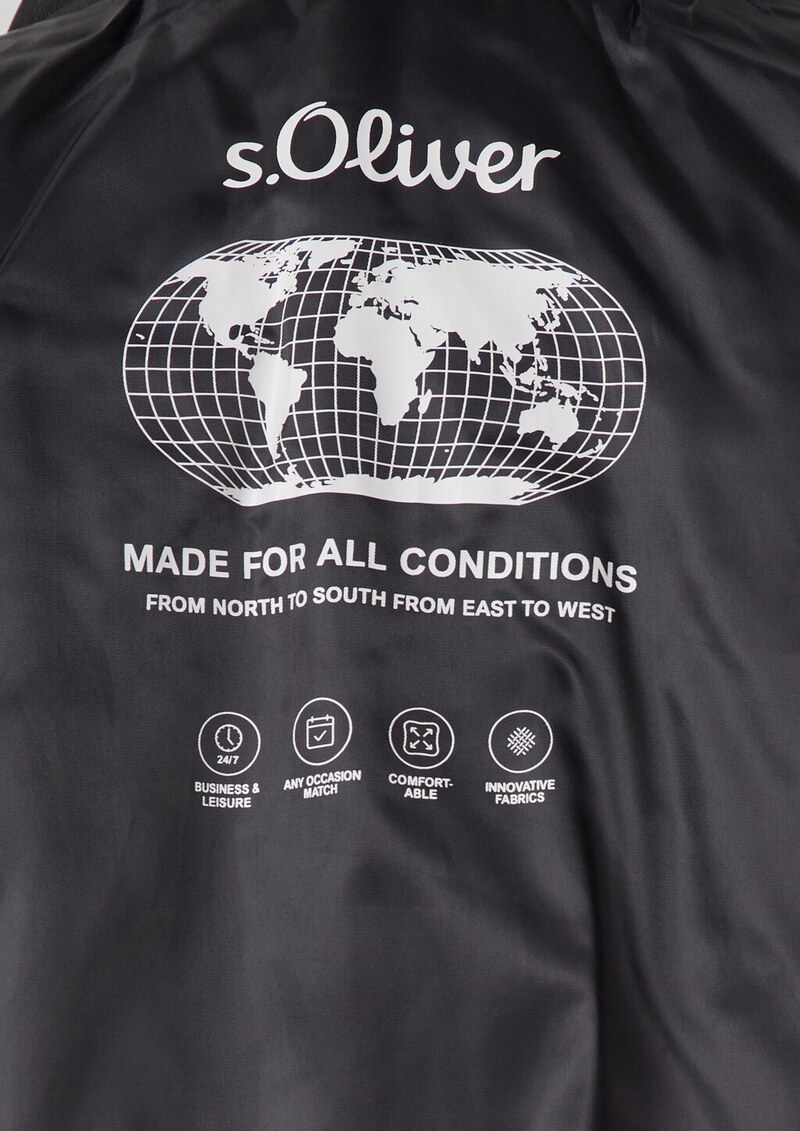 Strukturierter Mantel mit Wolle und fixiertem Insert