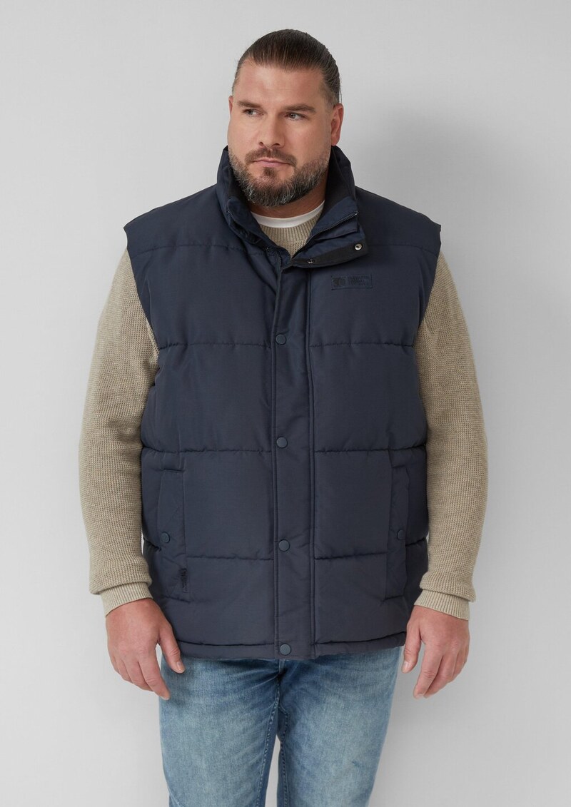 Sportive Steppweste mit Logo-Details