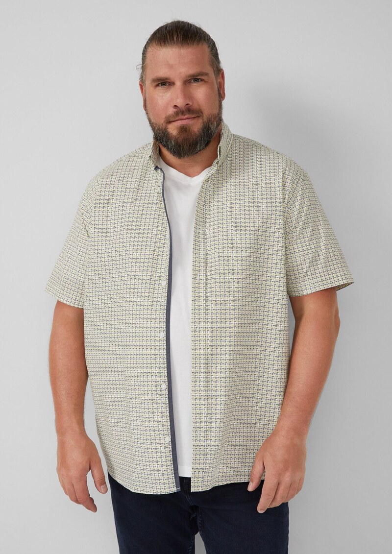 Regular Fit: Gemustertes Kurzarmhemd aus Baumwolle mit Button-Down-Kragen