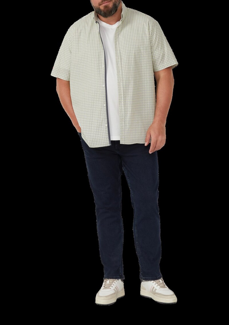 Regular Fit: Gemustertes Kurzarmhemd aus Baumwolle mit Button-Down-Kragen