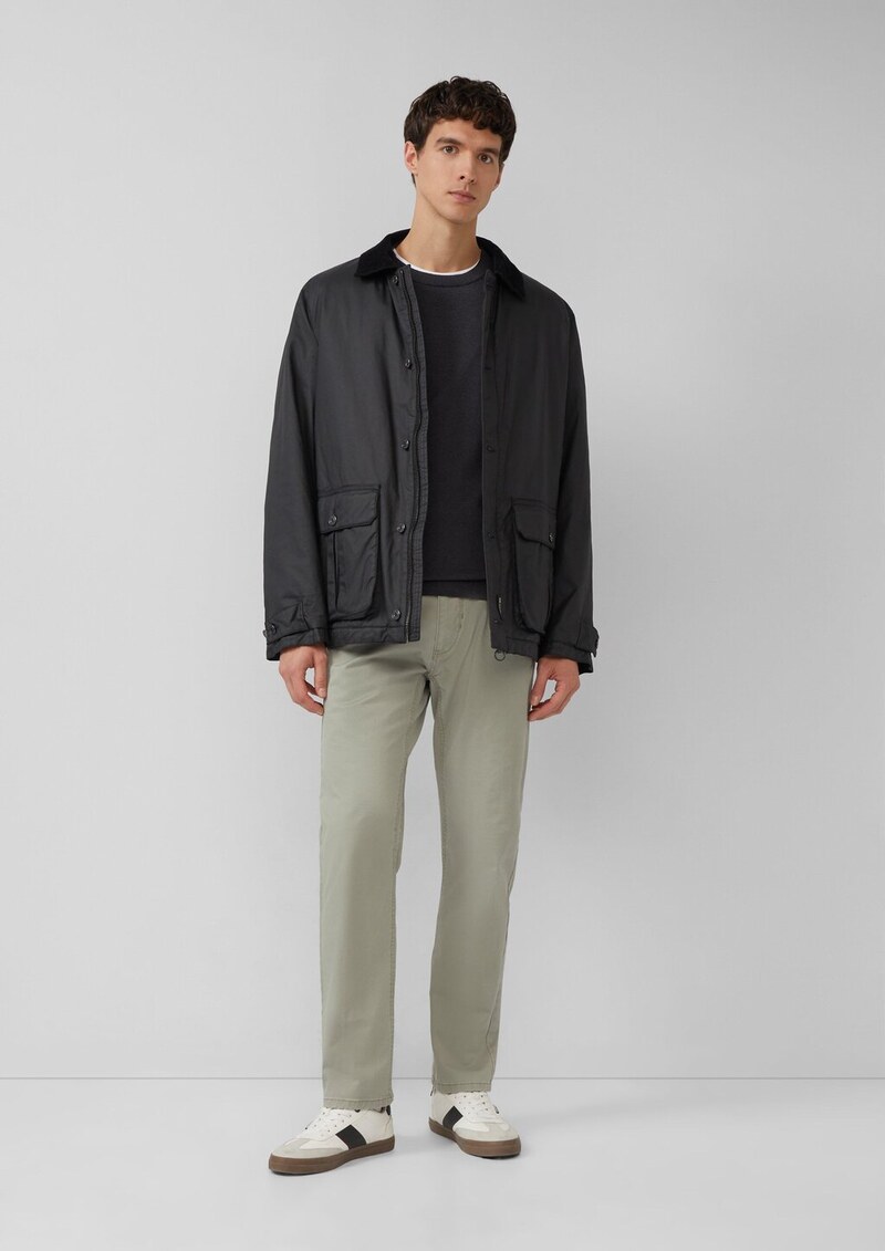 Fein gestreifter Pullover mit Crew Neck und abgesetzten Bündchen