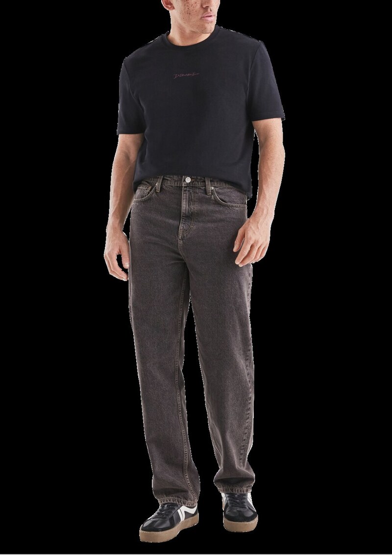 Denim /Loose Fit / Mid Rise / Straight Leg