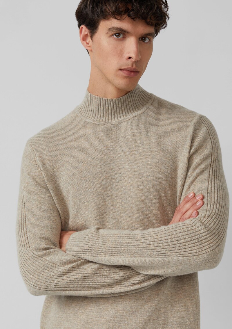 Strickpullover aus Wollmix mit Stehkragen