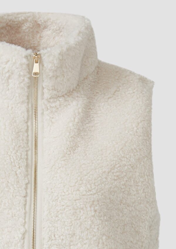 Weste aus Teddyplüsch mit Eingrifftaschen