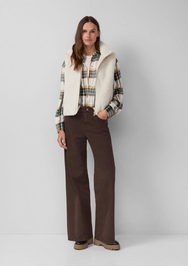 Weste aus Teddyplüsch mit Eingrifftaschen