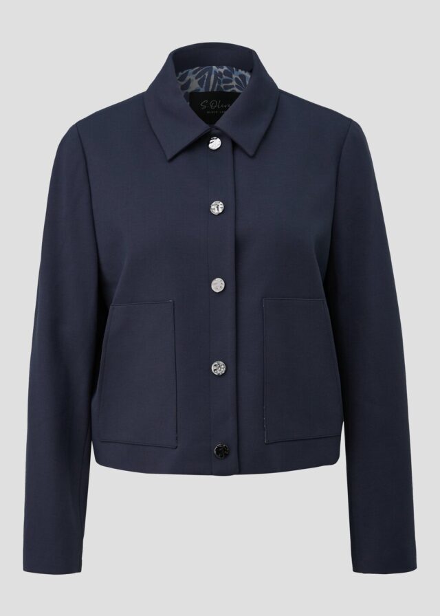 Boxy-Jacke mit leichtem Futter und Hemdkragen