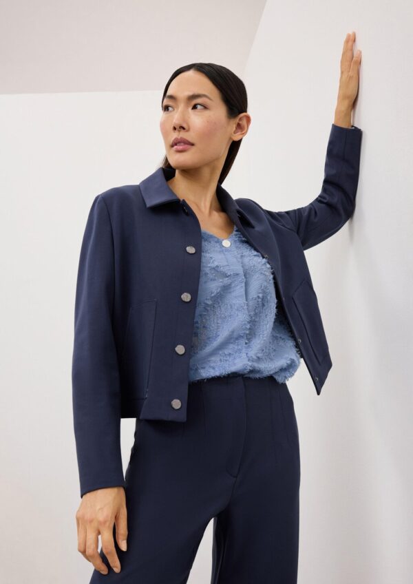 Boxy-Jacke mit leichtem Futter und Hemdkragen