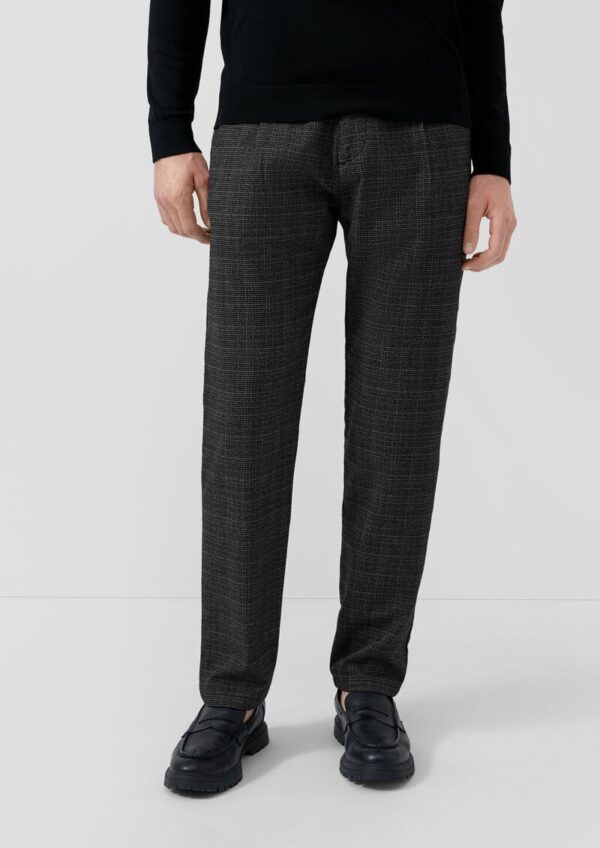 Detroit: Weiche Chinohose aus Baumwollstretch mit Bundfalten