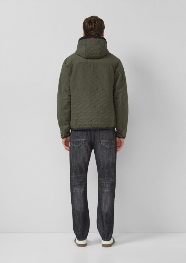 Sportive Jacke im Fabricmix mit verstellbarer Kapuze