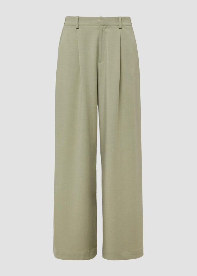 Bundfaltenhose mit weitem Bein | QS x Vanessa Mai