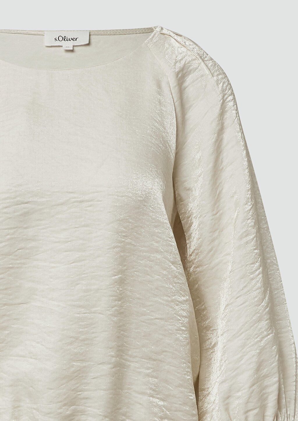 Glänzende Bluse im O-Shape