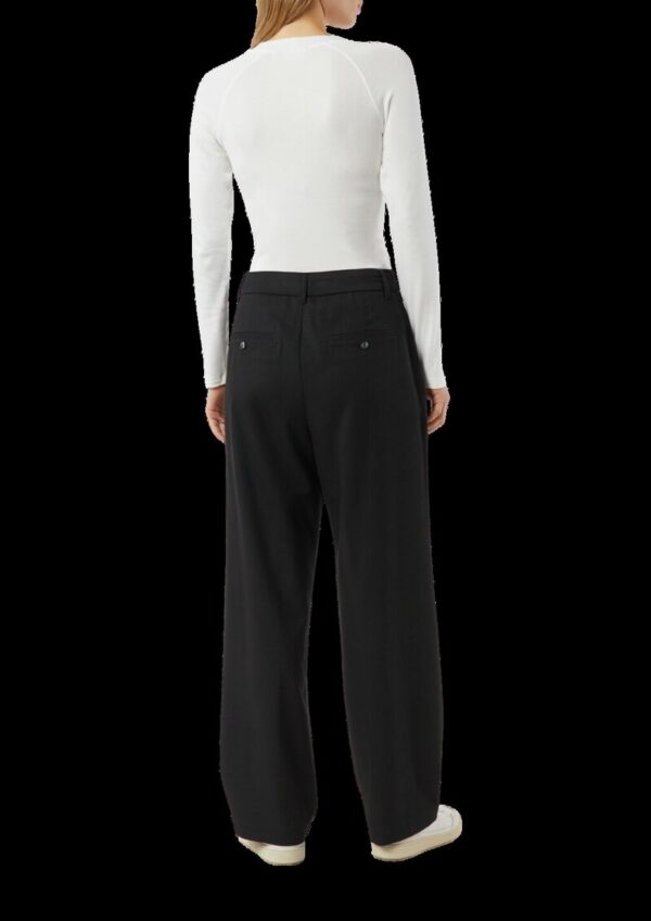 Schmales Longsleeve mit Raglanärmeln