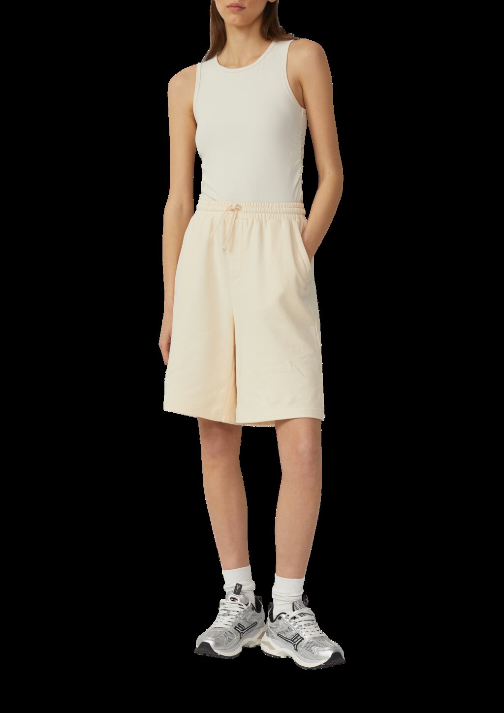 Lässige Bermudashorts aus Sweat | QS x Vanessa Mai