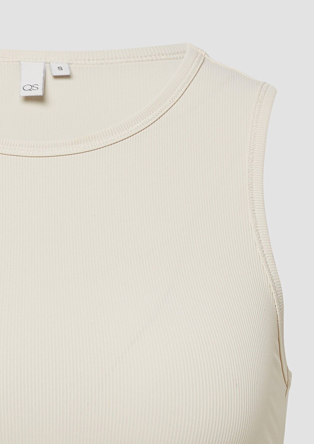 Ripptop mit seitlicher Raffung | QS x Vanessa Mai