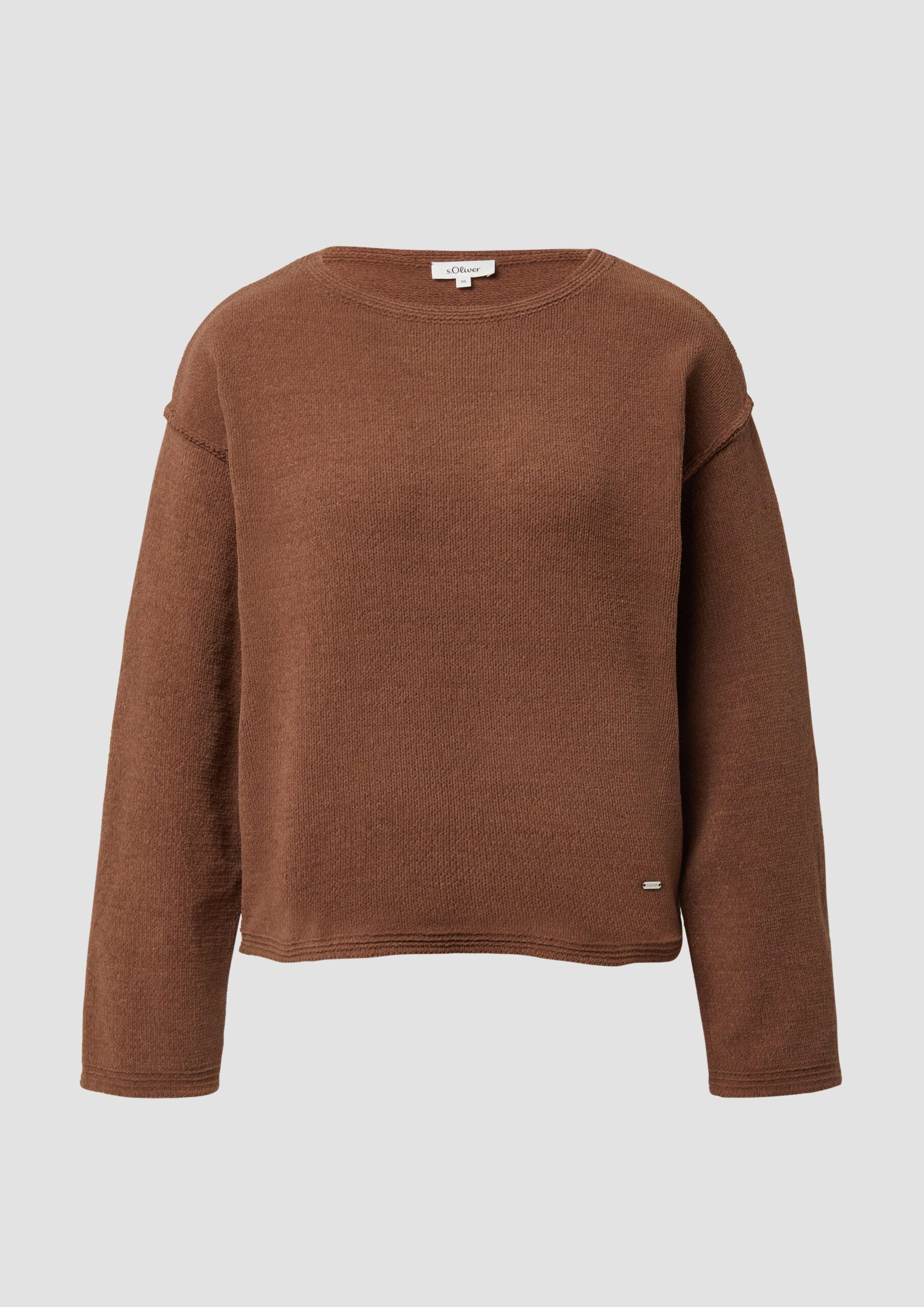 Weicher Strickpullover mit Naht-Details