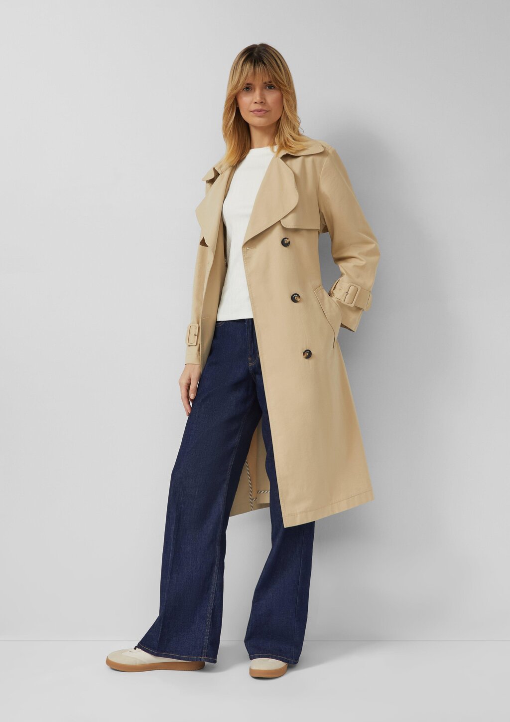 Leichter Trenchcoat aus Lyocell