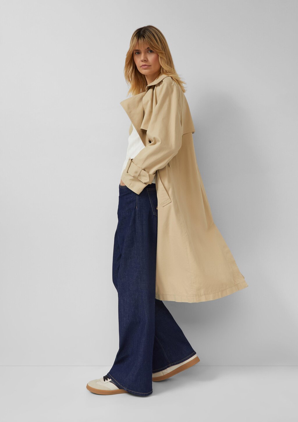 Leichter Trenchcoat aus Lyocell