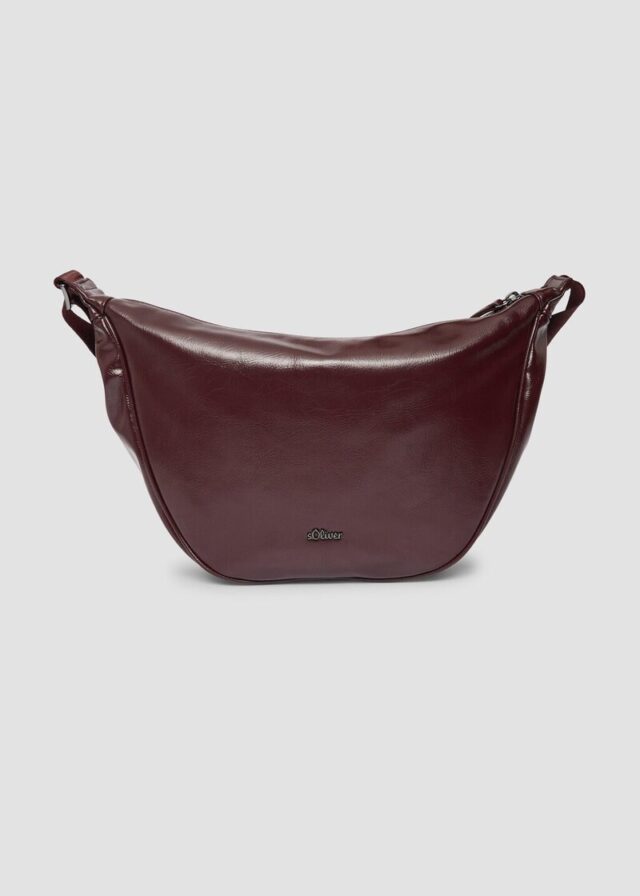 Halbmondtasche aus Lederimitat mit Logo-Detail