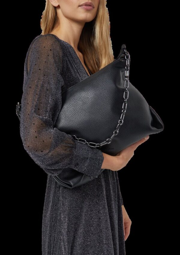 Tasche mit Kettenriemen und abnehmbarem Schultergurt