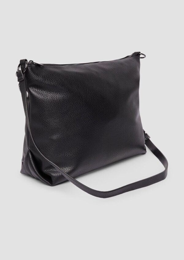 Tasche mit Kettenriemen und abnehmbarem Schultergurt