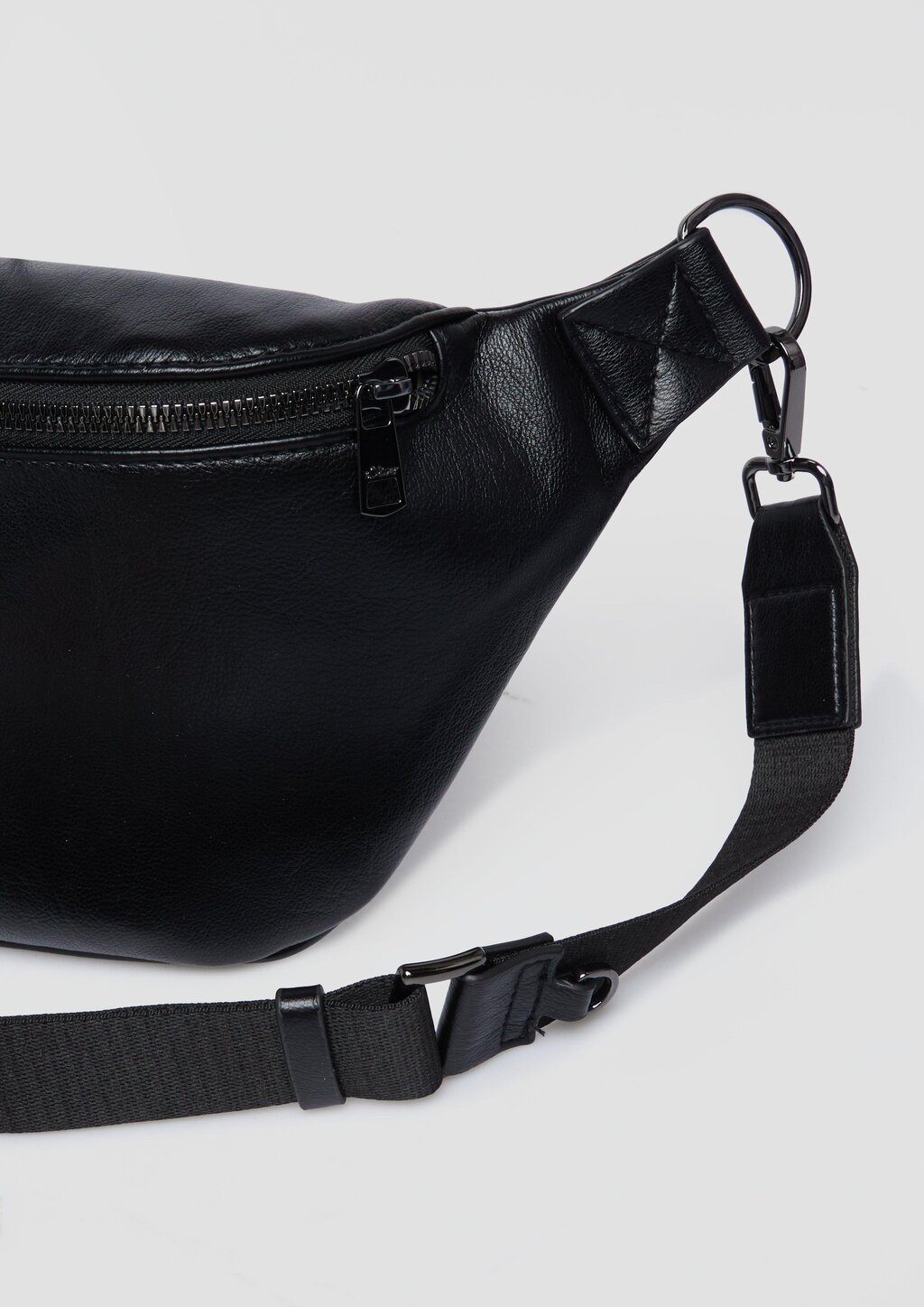 Crossbody Bag mit zweitem Reißverschlussfach Innen