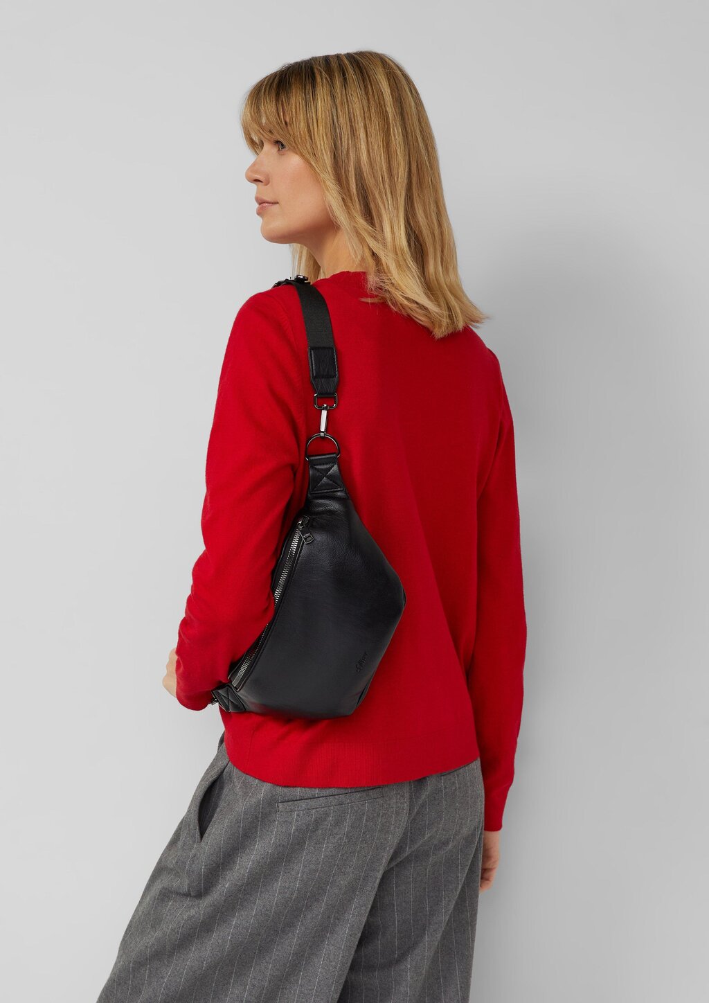 Crossbody Bag mit zweitem Reißverschlussfach Innen