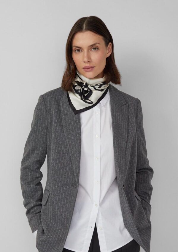 Tuch aus reiner Seide