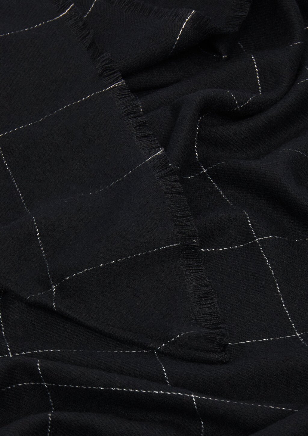 Dreieckstuch mit dezentem Glitzergarn