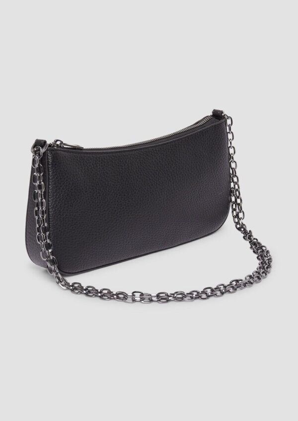 Kleine Tasche mit Logo-Prägung und Schulterkette