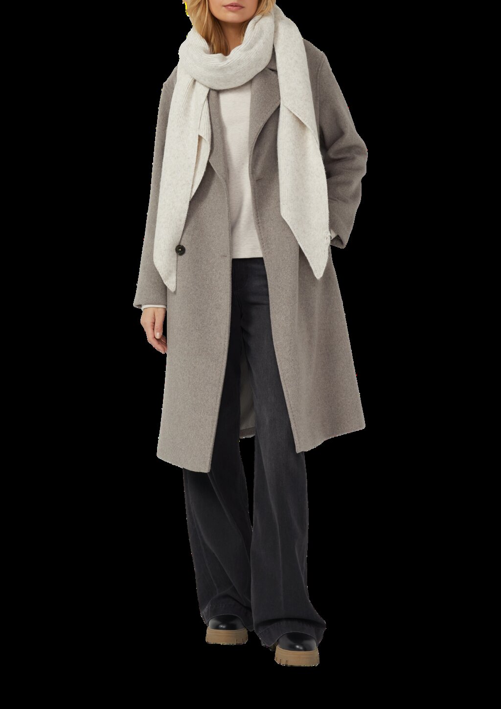 Weicher Strickschal mit geschrägten Abschlüssen