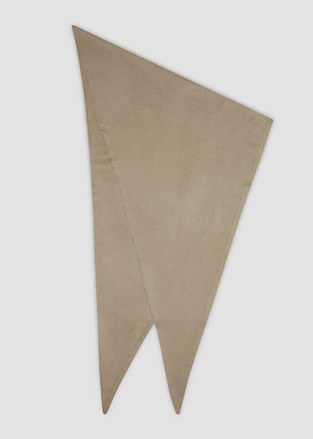 Feinstrick Dreieckstuch mit gebürsteter Oberfläche