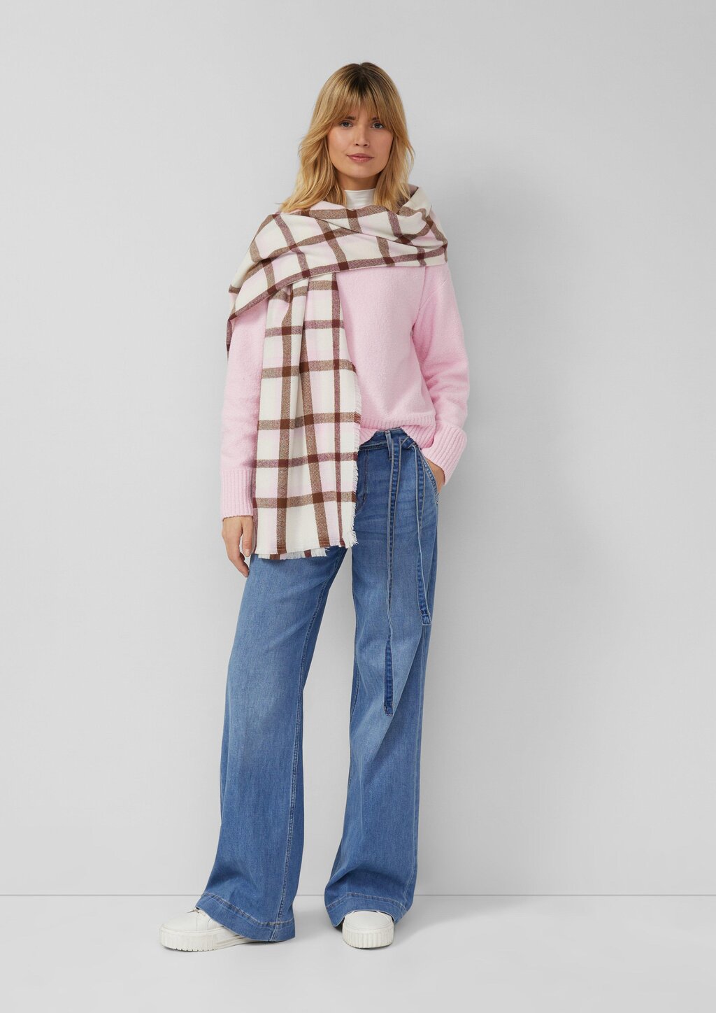 Dünner Schal mit Karo-Muster