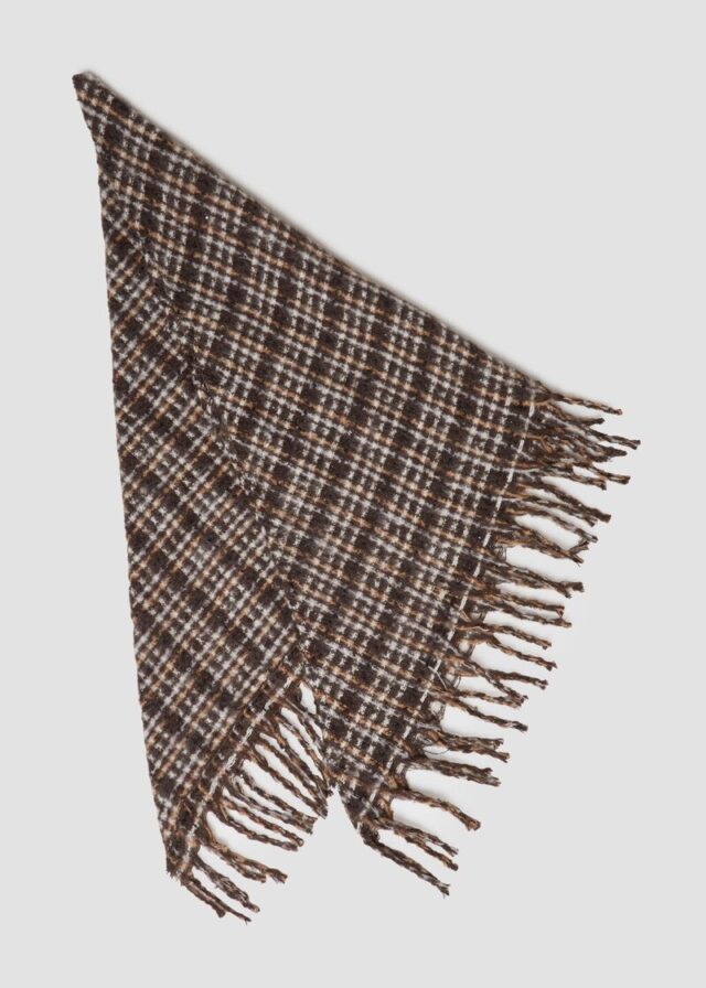 Gebürstetes Dreieckstuch mit gedrehten Fransen