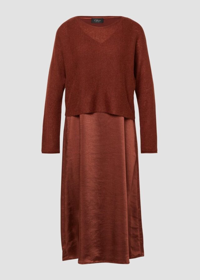 Set aus Satinkleid und Pullover aus Alpaka-Wollmix